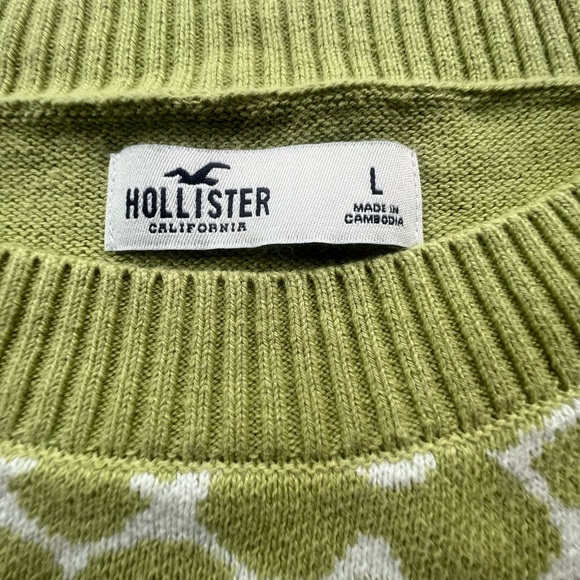 Hollister short waisted sweater - Picture 2 of 3